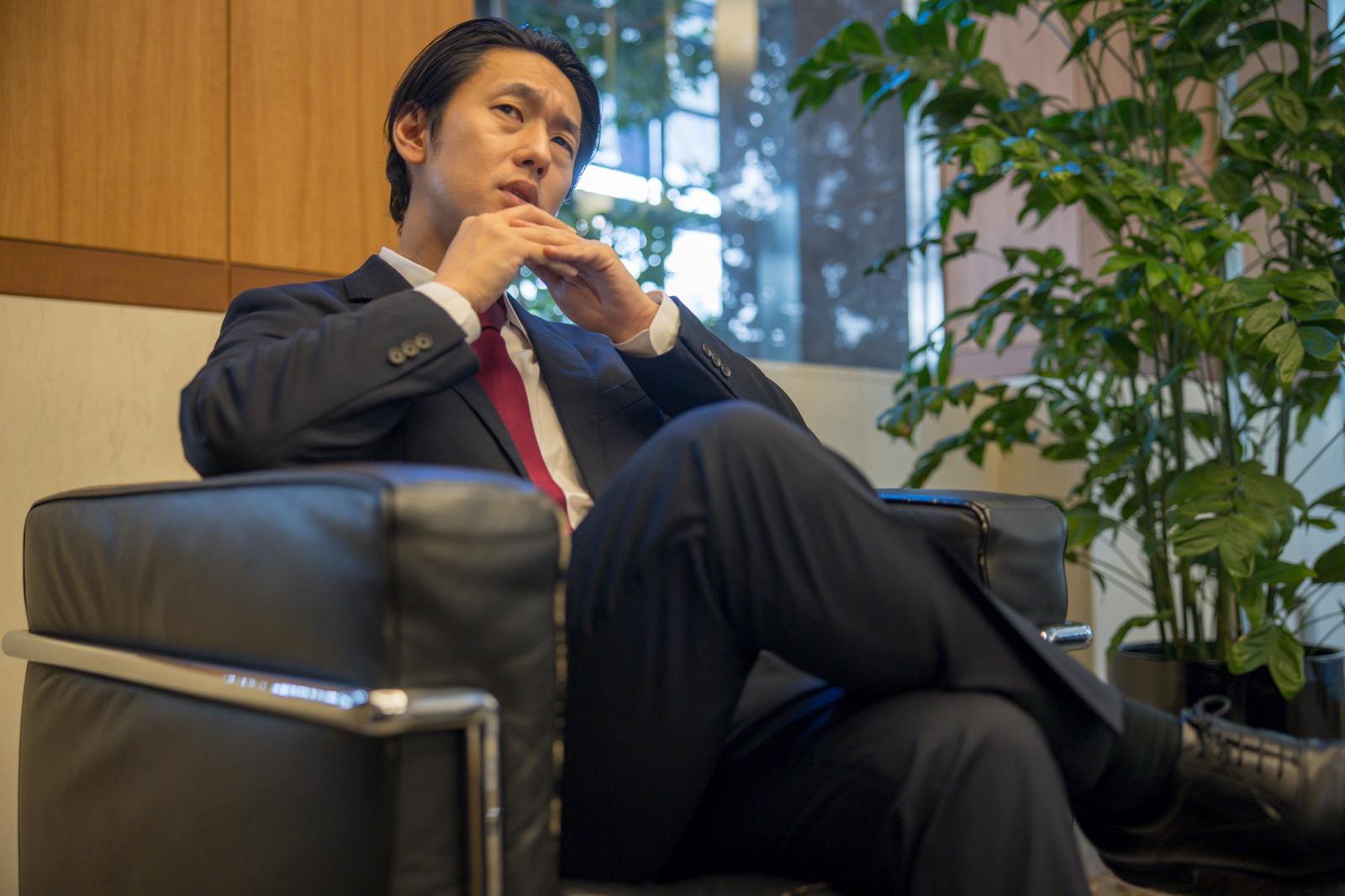 奥田芙美代:予算委員会で「人殺しの武器」発言、不適切だと指摘を受ける